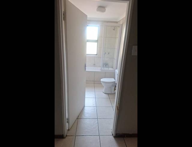 2 BEDROOM PROPERTY TO RENT IN FERNDALE